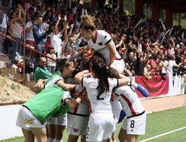 Η Ρεάλ Μαδρίτης αγόρασε γυναικεία ομάδα!